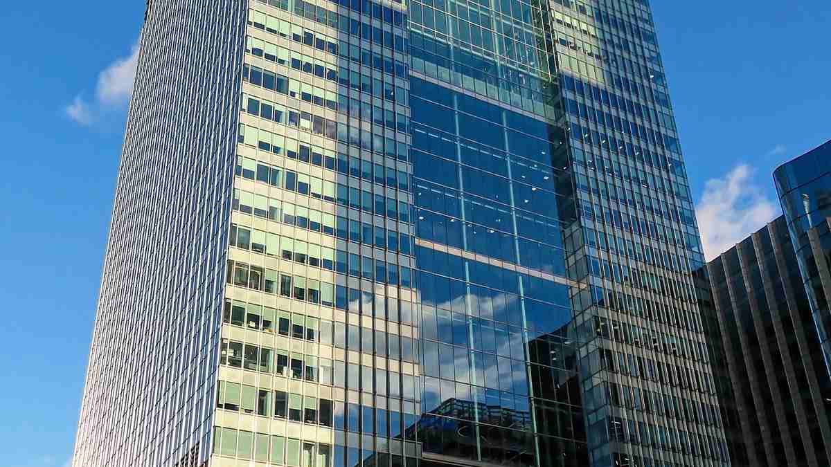Barclays' global headquarters at 1 Churchill Place, Canary Wharf, London