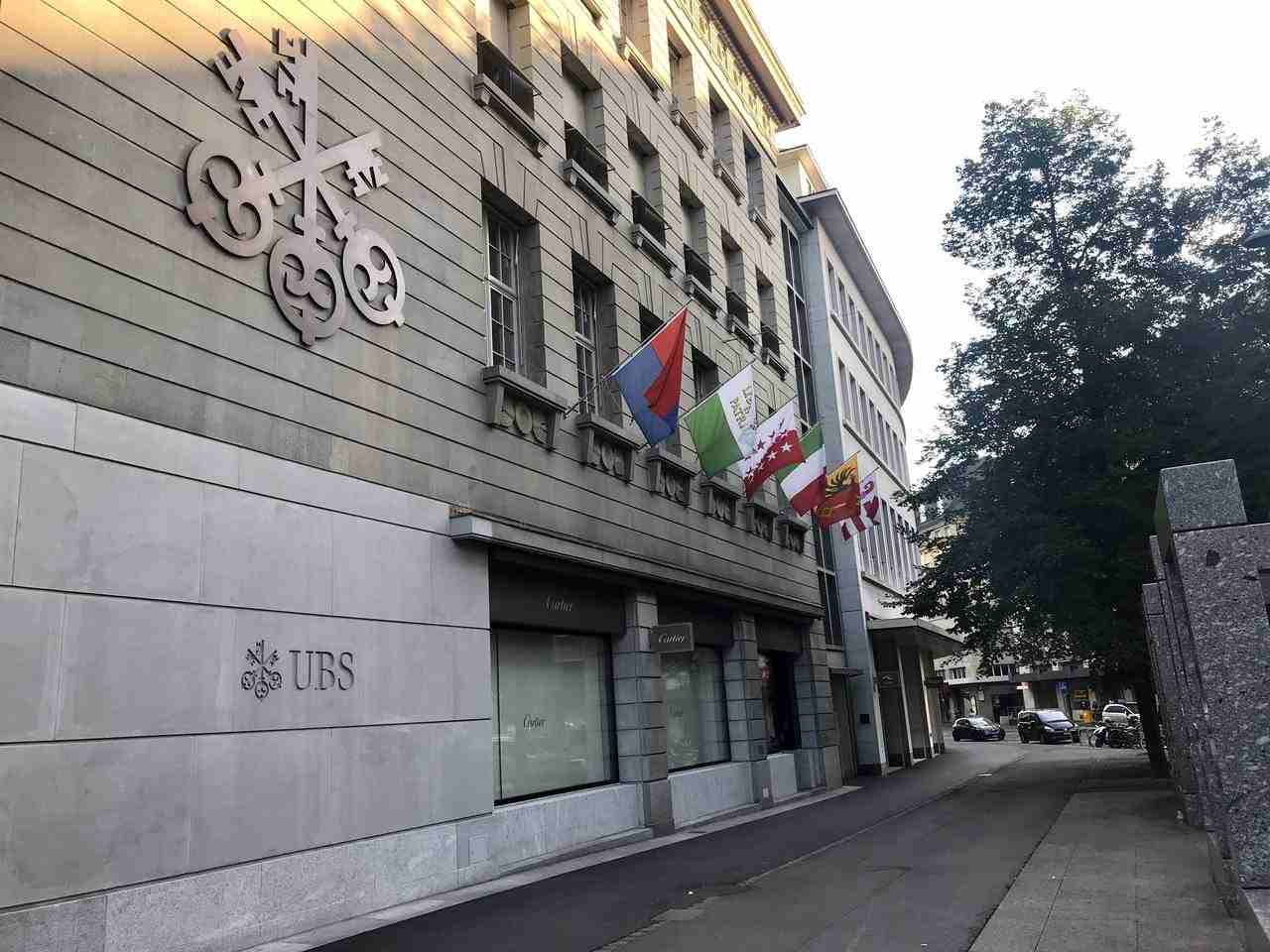 UBS headquarters building in Zurich, Switzerland — the bank London wants to poach